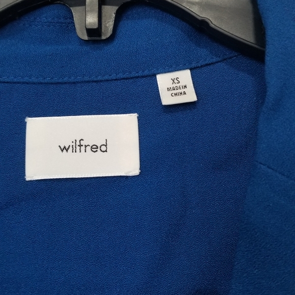 Wilfred Button Down Blue Shirt Size XS - Picture 5 of 12